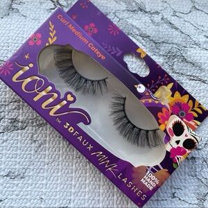 Ioni Lashes